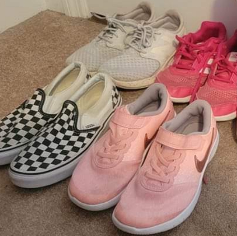 Bundle of size 2 girls shoes